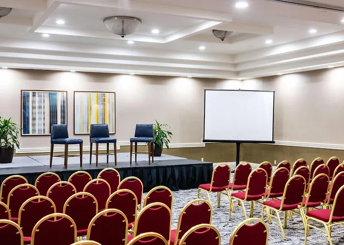 Doubletree By Hilton Hotel Newark Airport